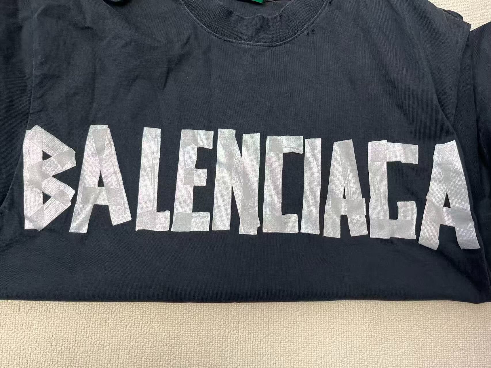 Balenciaga Balenciaga New Tape Print Short Sleeve T-Shirt Size S / US 4 / IT 40 - 3 Thumbnail