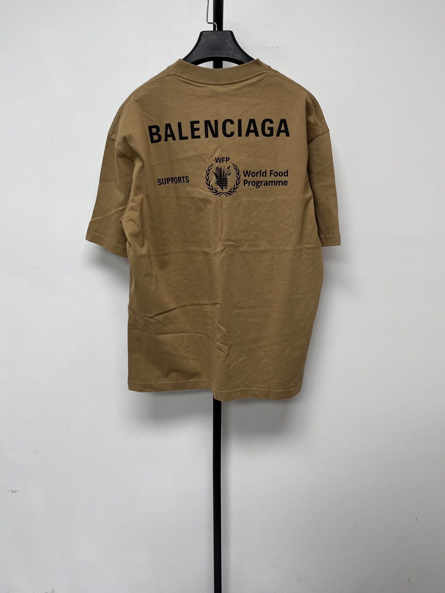 Balenciaga Balenciaga x WFP Logo Round Neck T-Shirt Size US S / EU 44-46 / 1 - 2 Thumbnail