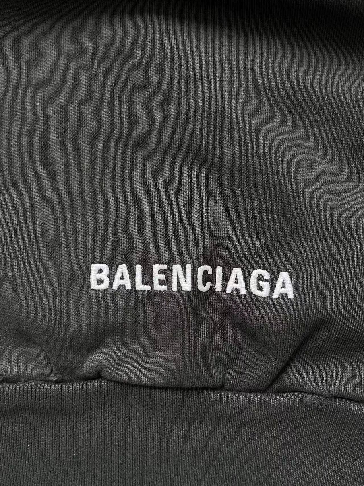 Balenciaga balenciaga black logo embroidered long sleeve hoodie Size US M / EU 48-50 / 2 - 4 Thumbnail