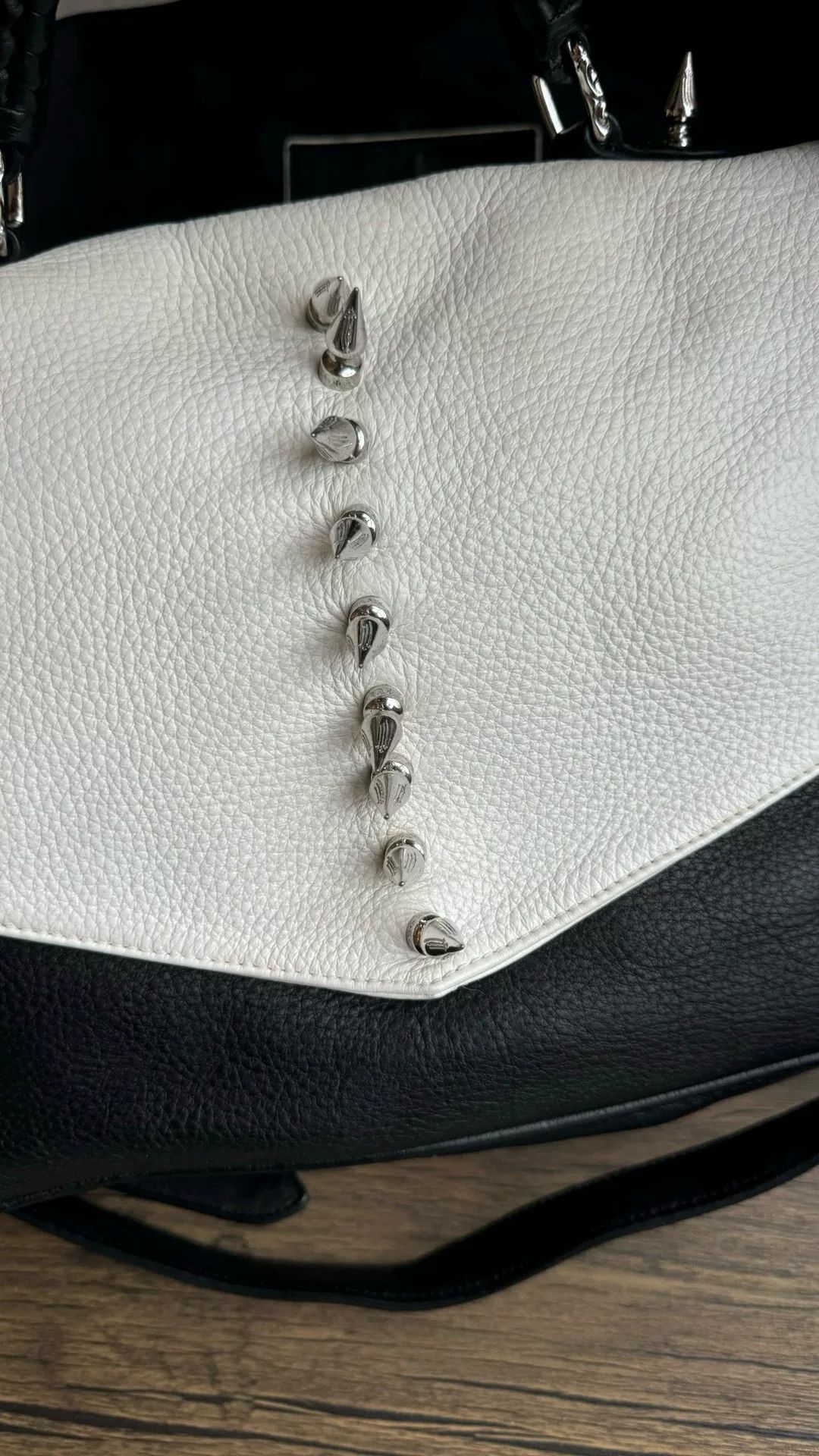 Chrome Hearts chrome hearts spike stud shoulder bag black white Size ONE SIZE - 5 Thumbnail