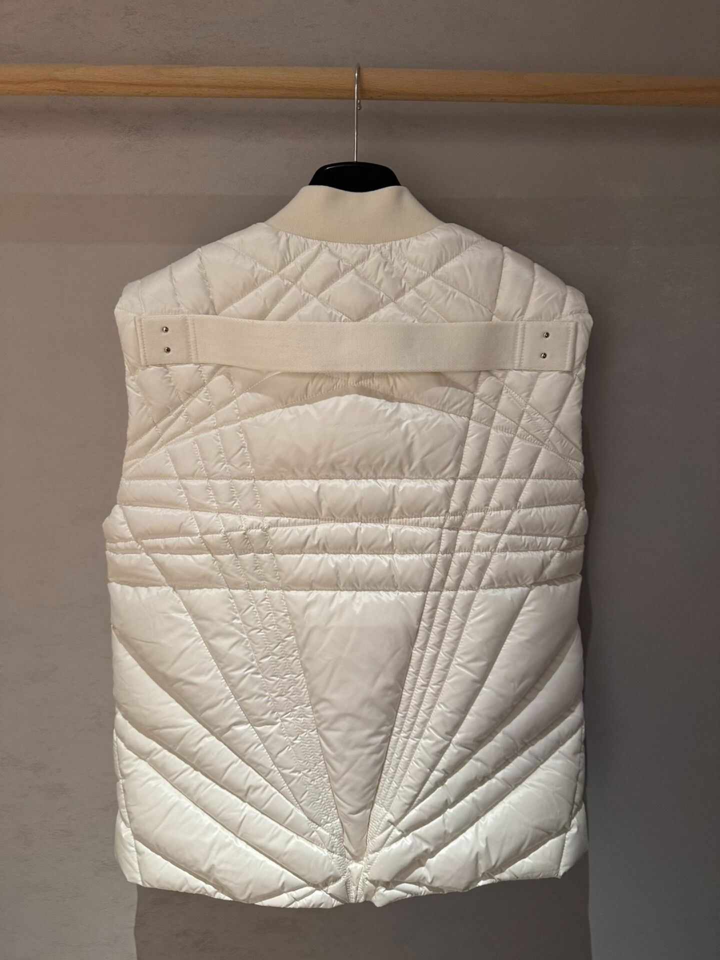Moncler Genius rick owens x moncler white down vest Size US XXS / EU 40 - 2 Thumbnail