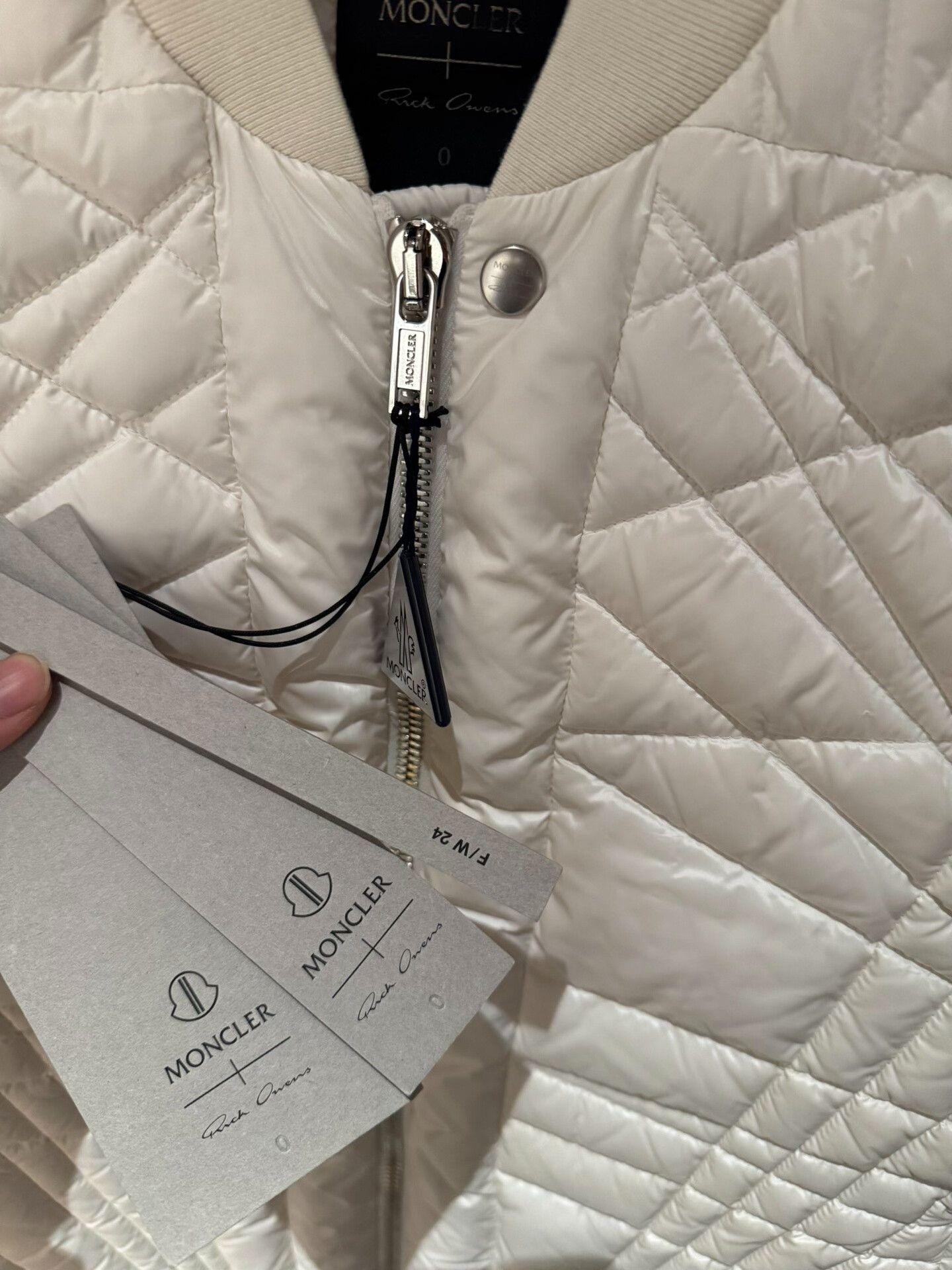 Moncler Genius rick owens x moncler white down vest Size US XXS / EU 40 - 4 Thumbnail
