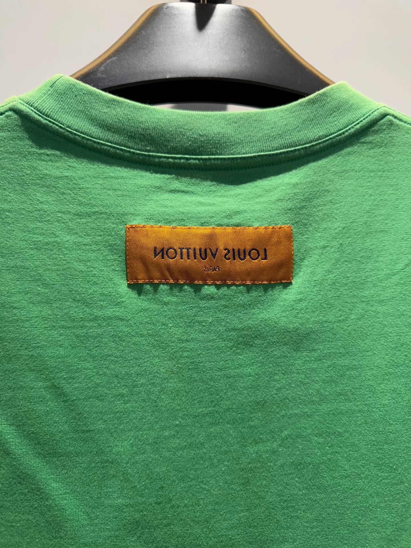 Louis Vuitton lv green embossed logo short sleeve t-shirt Size US M / EU 48-50 / 2 - 6 Thumbnail