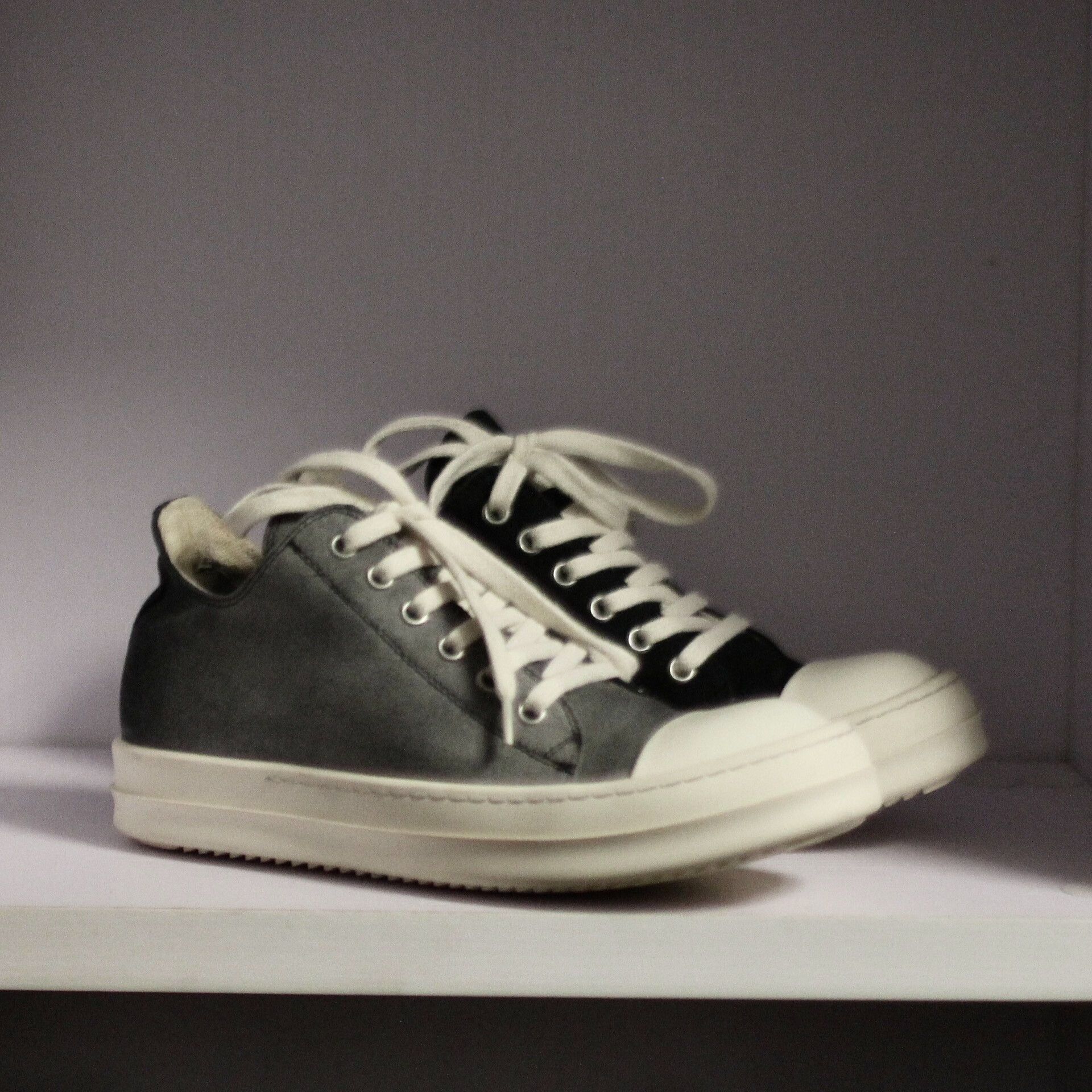 Rick Owens rick owens gradient low-top sneakers Size US 5 / IT 35 - 2 Thumbnail