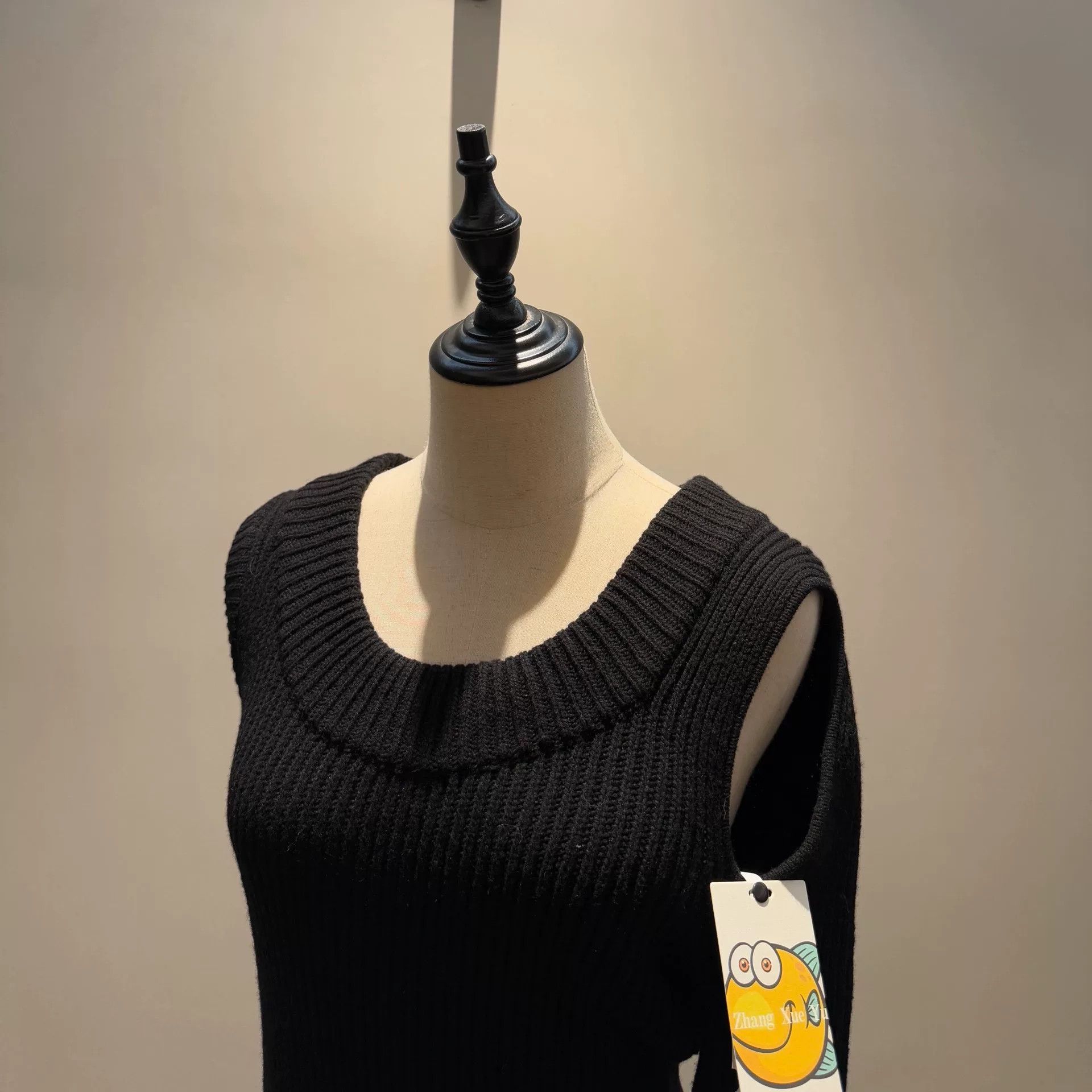 Rick Owens unique black wool banana sweater Size S / US 4 / IT 40 - 2 Thumbnail