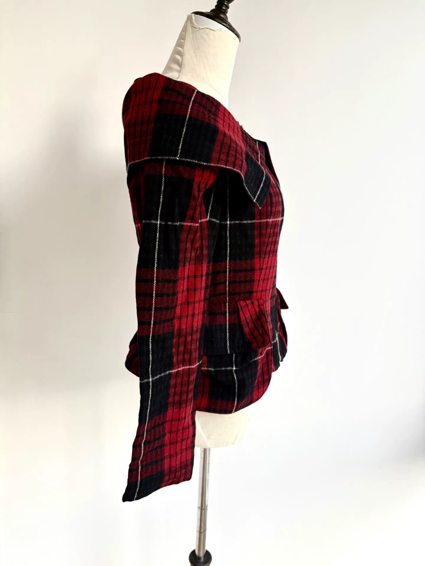 Vivienne Westwood vivienne westwood black red plaid off-shoulder top Size M / US 6-8 / IT 42-44 - 4 Thumbnail