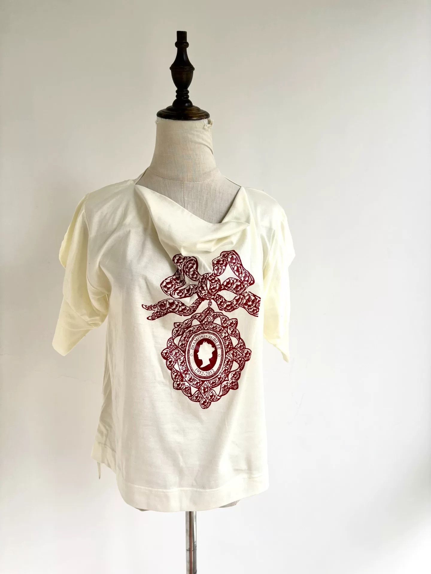 Vivienne Westwood vivienne westwood irregular white t-shirt Size M / US 6-8 / IT 42-44 - 3 Thumbnail