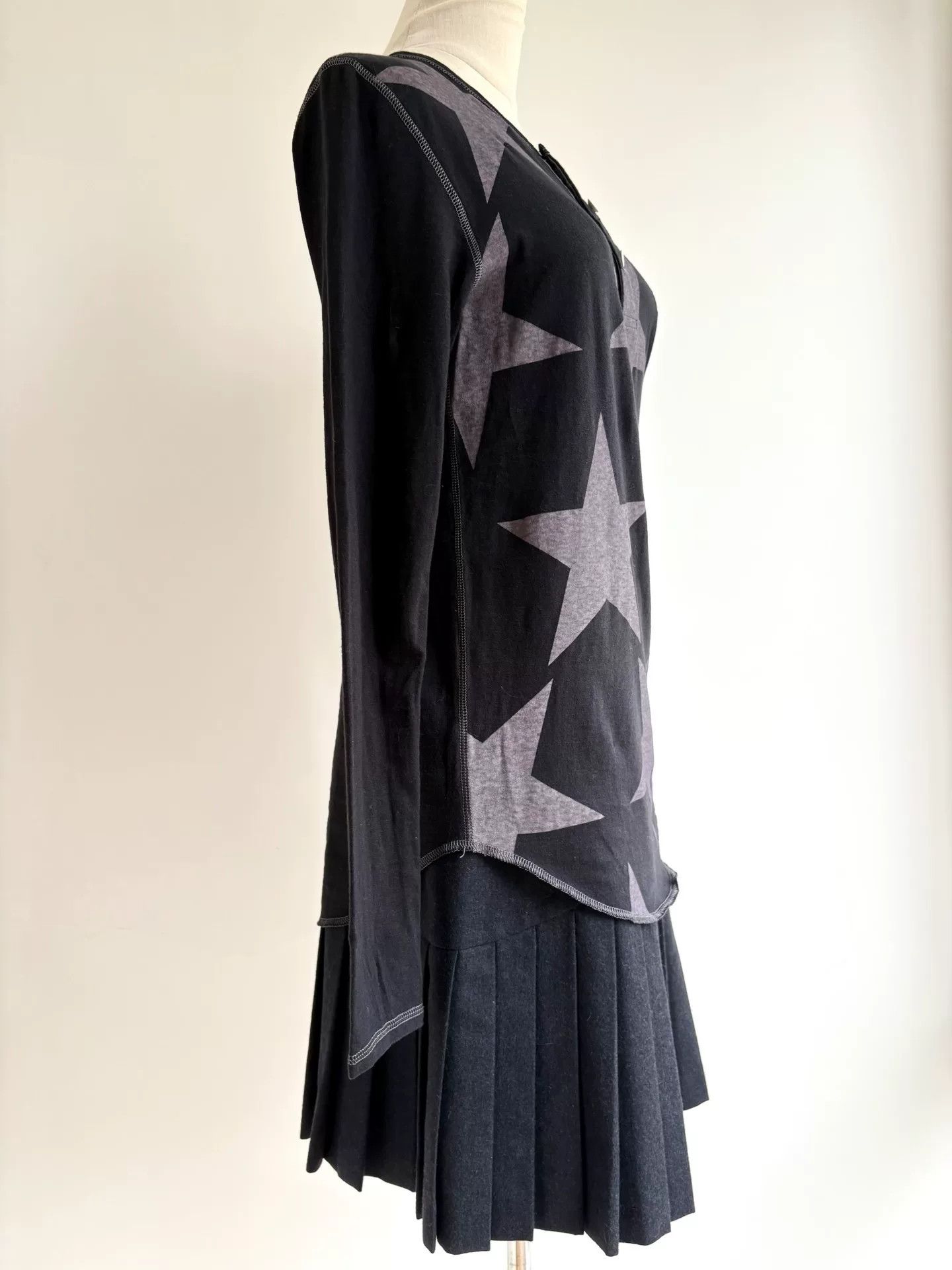Vivienne Westwood vivienne westwood black gray star top Size XL / US 12-14 / IT 48-50 - 5 Thumbnail