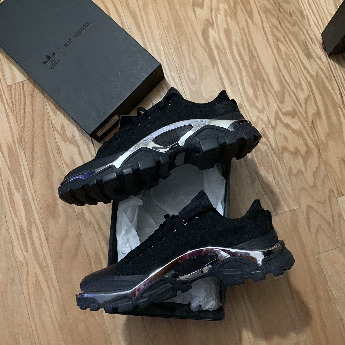 26㎝ 初期Raf Simons ×adidas Detroit Runner Raf Simons Detroit Runner | Grailed