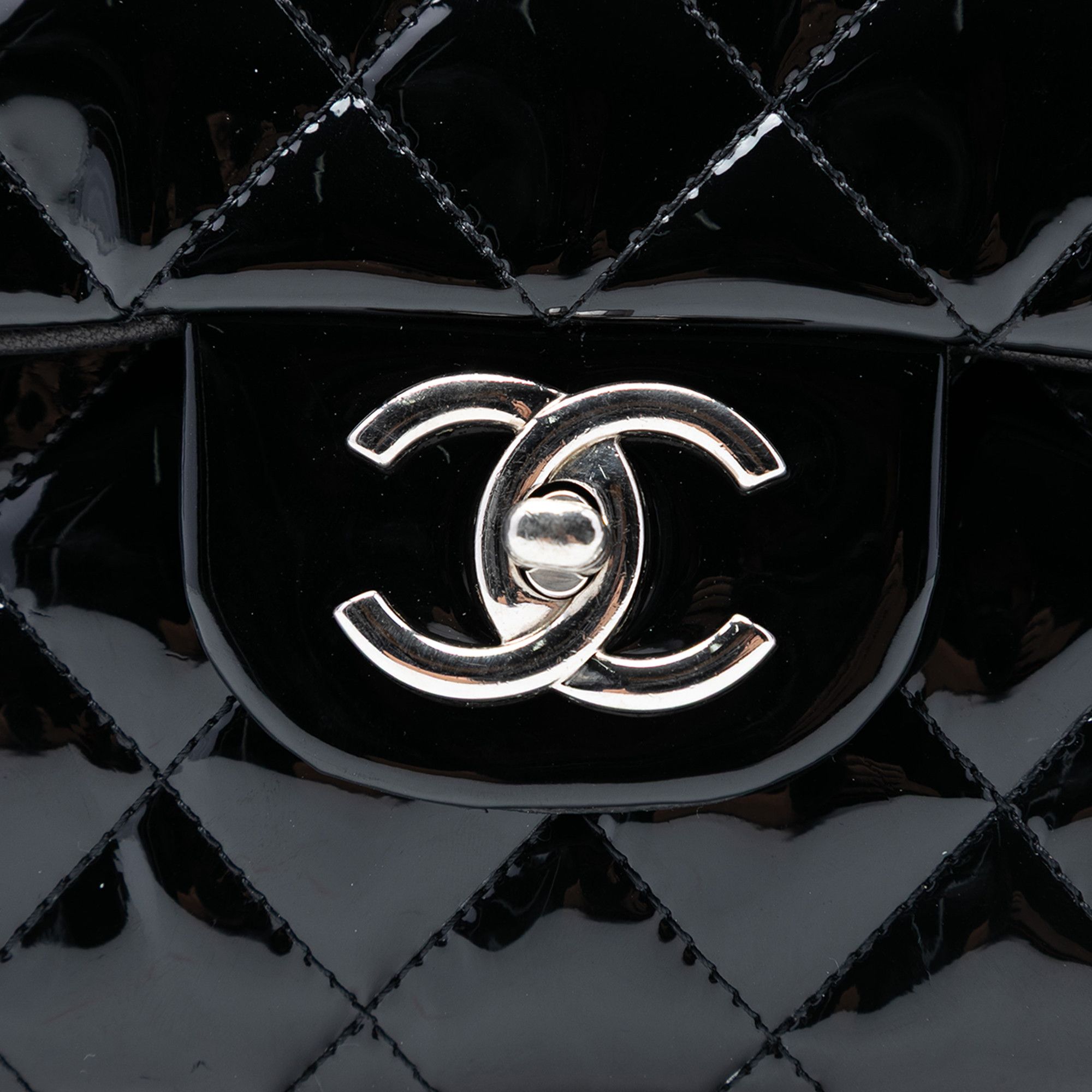 Chanel Chanel Maxi Classic Patent Double Flap Size ONE SIZE - 5 Thumbnail