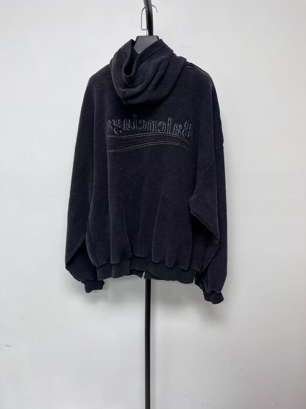 Balenciaga Balenciaga Hooded Logo Long Sleeve Sweatshirt Size US M / EU 48-50 / 2 - 2 Thumbnail
