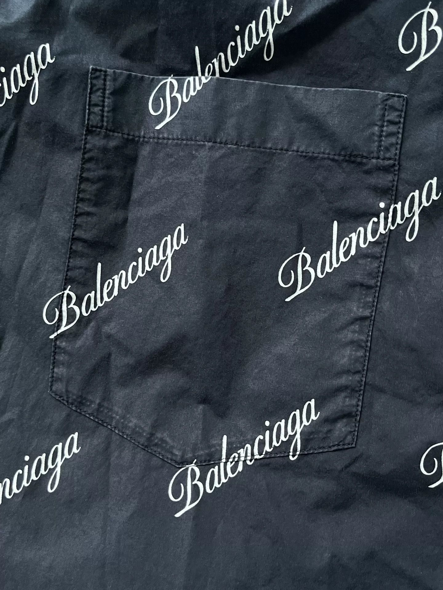 Balenciaga Balenciaga Logo Print Short Sleeve Shirt Size US M / EU 48-50 / 2 - 3 Thumbnail