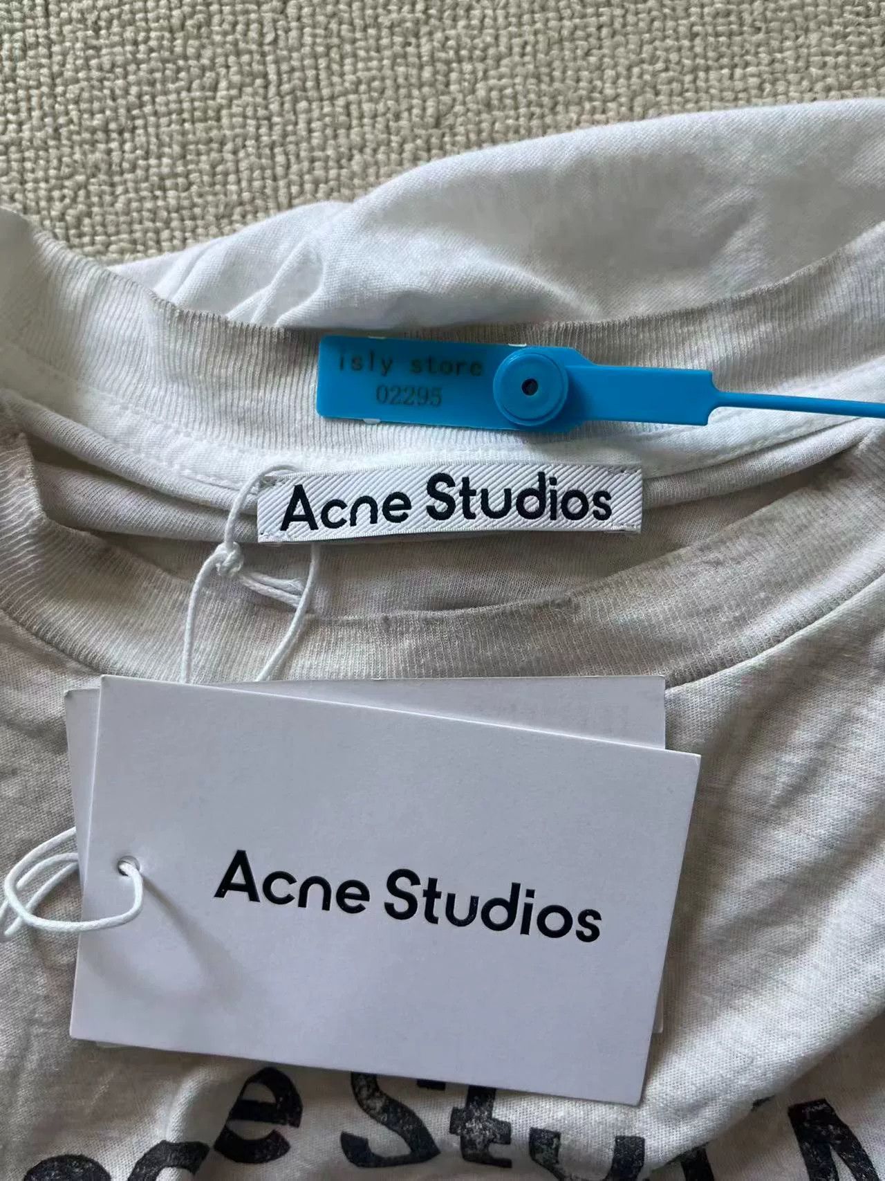 Acne Studios acne studios vintage logo oversized t-shirt Size US S / EU 44-46 / 1 - 5 Thumbnail
