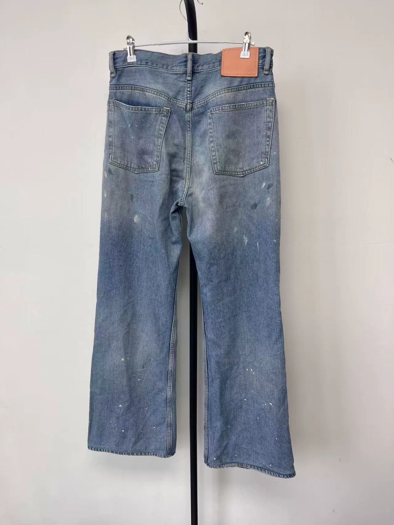 Acne Studios acne studios washed loose denim jeans Size 30" / US 8 / IT 44 - 2 Thumbnail