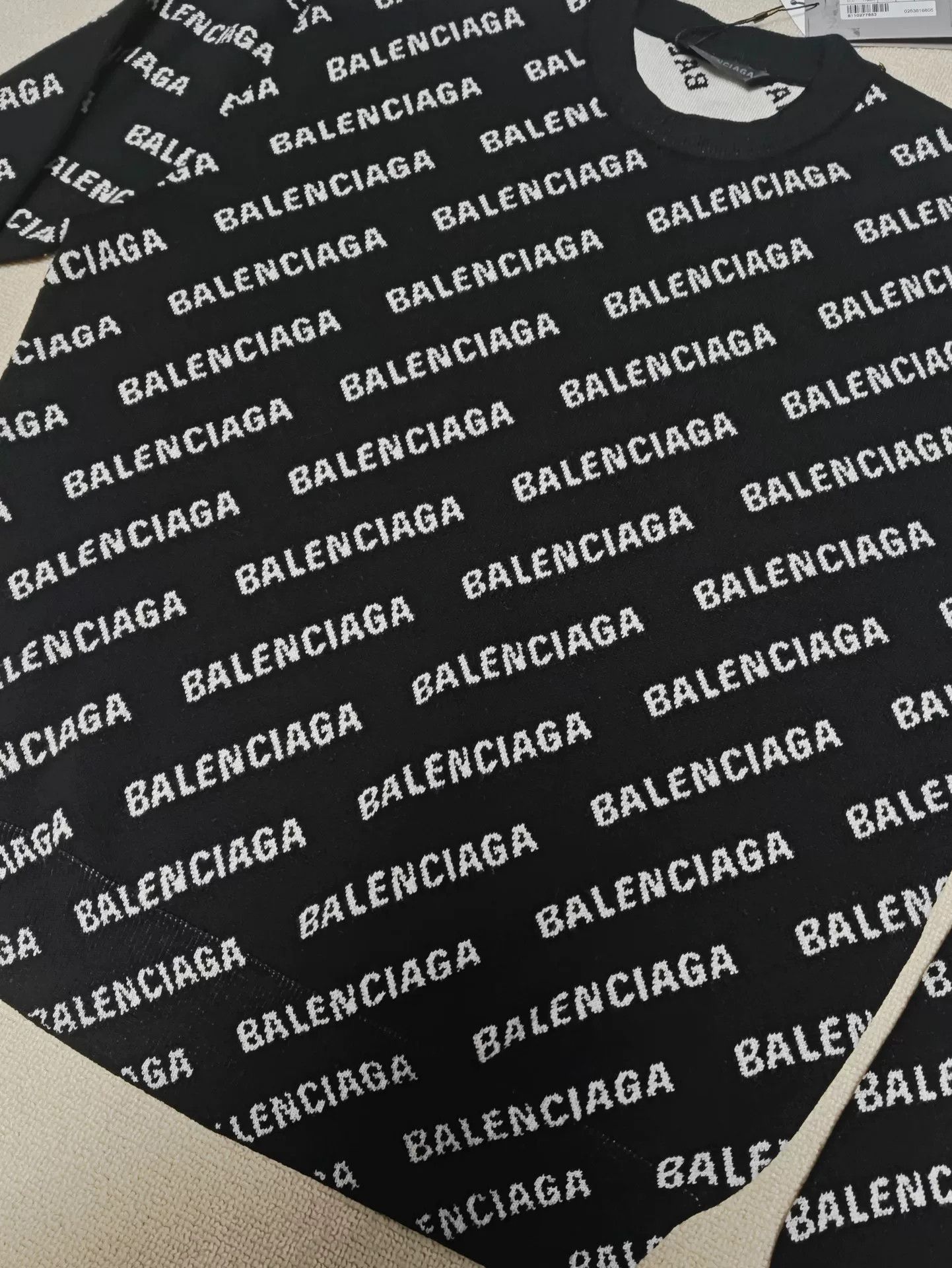 Balenciaga balenciaga black knitted long sleeve sweater Size US S / EU 44-46 / 1 - 3 Thumbnail