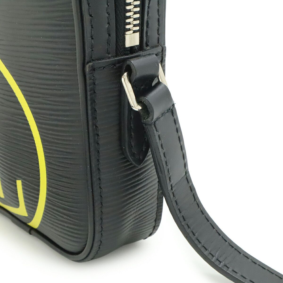 Louis Vuitton Louis Vuitton Louis Vuitton Danube PM Epi Shoulder Bag Leather Crossbody Bag M55120 DUTY FREE for USA Size ONE SIZE - 4 Thumbnail