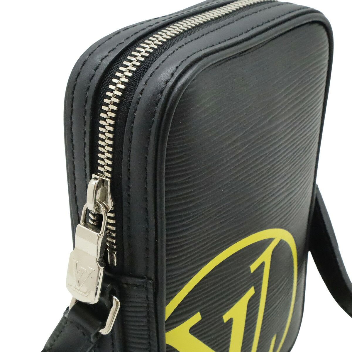 Louis Vuitton Louis Vuitton Louis Vuitton Danube PM Epi Shoulder Bag Leather Crossbody Bag M55120 DUTY FREE for USA Size ONE SIZE - 6 Thumbnail