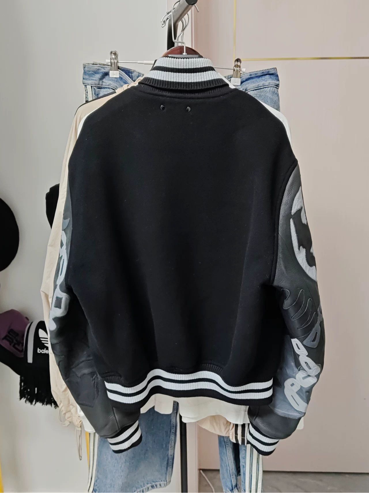 Louis Vuitton Louis Vuitton Logo Baseball Jacket Black Size US L / EU 52-54 / 3 - 2 Thumbnail