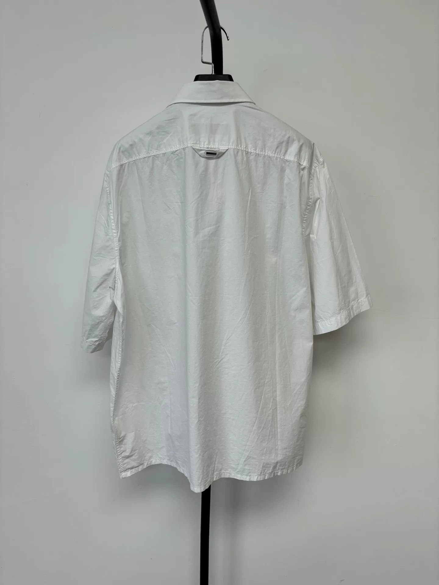 Louis Vuitton louis vuitton logo print short sleeve shirt Size US XL / EU 56 / 4 - 2 Thumbnail