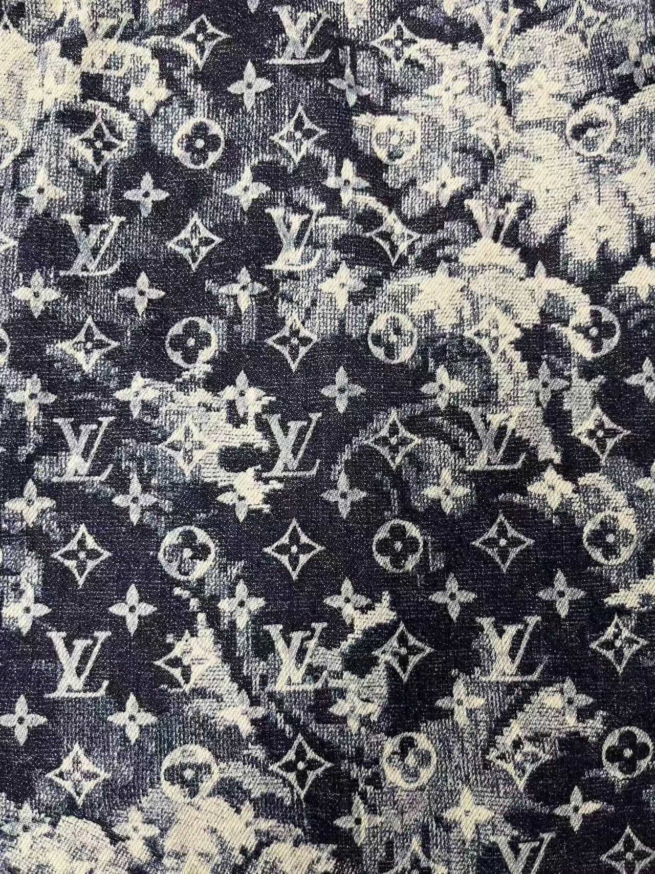 Louis Vuitton louis vuitton tie-dye logo short sleeve shirt Size US L / EU 52-54 / 3 - 3 Thumbnail