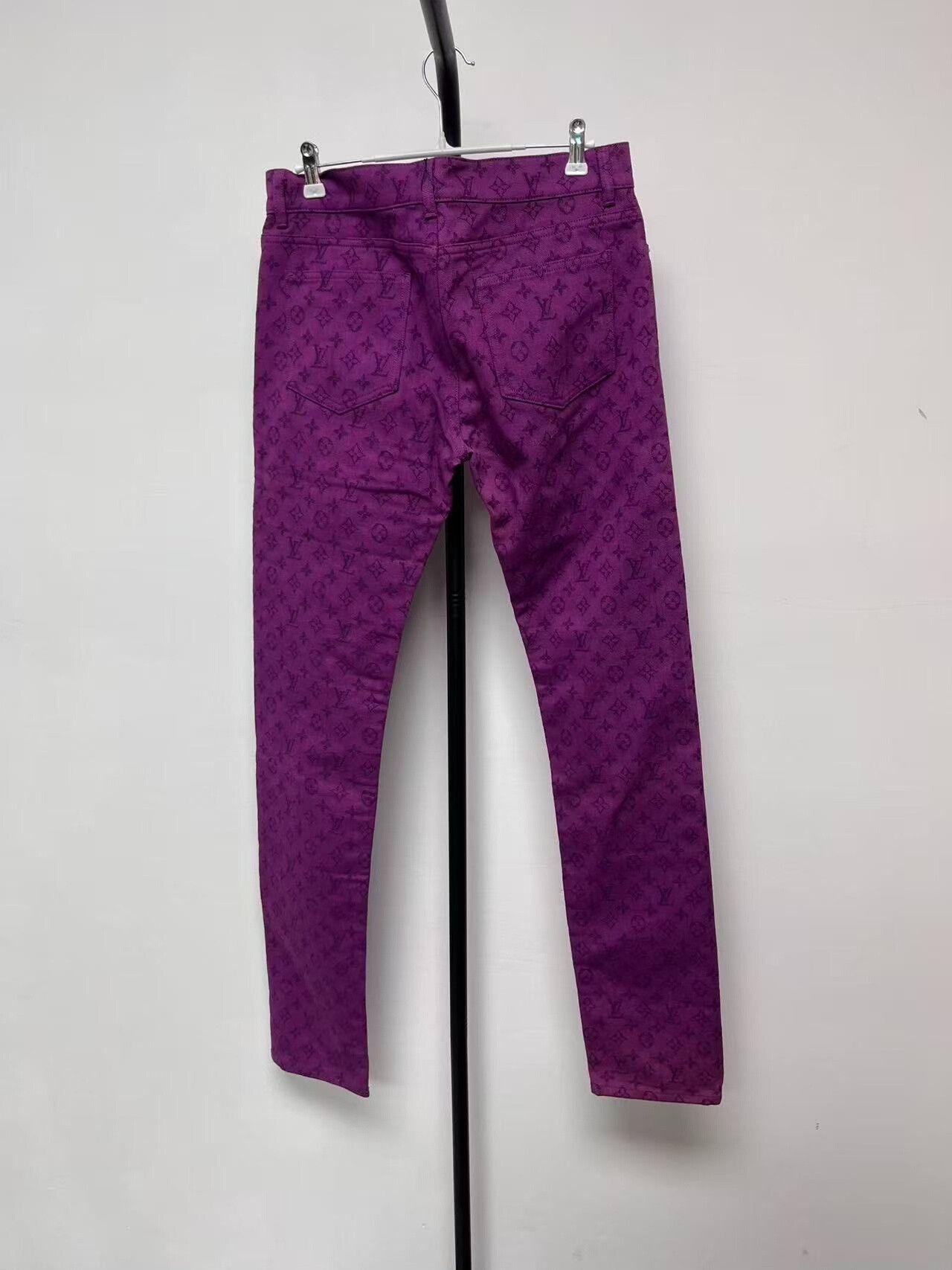 Louis Vuitton louis vuitton purple logo denim pants for men Size US 29 - 2 Thumbnail