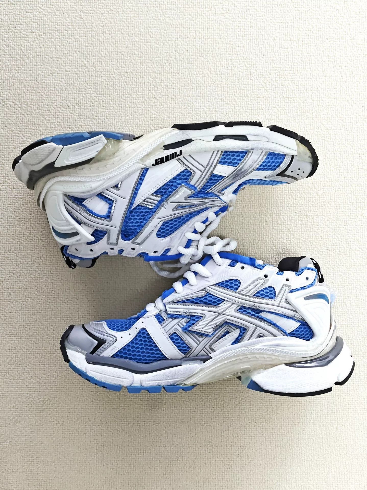 Balenciaga balenciaga runner sneakers in blue and white Size US 7.5 / EU 40-41 - 2 Thumbnail