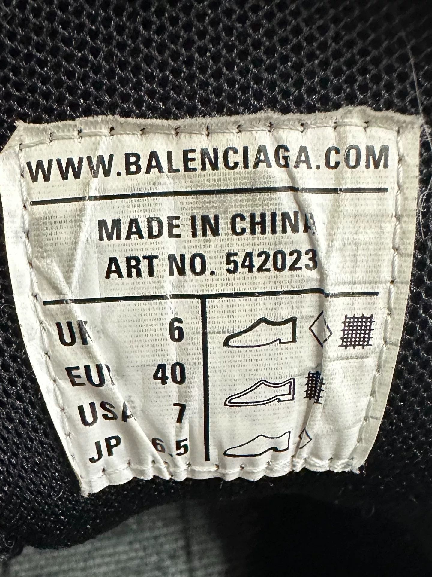 Balenciaga balenciaga low-top nylon sneakers in black Size US 7 / EU 40 - 8 Thumbnail