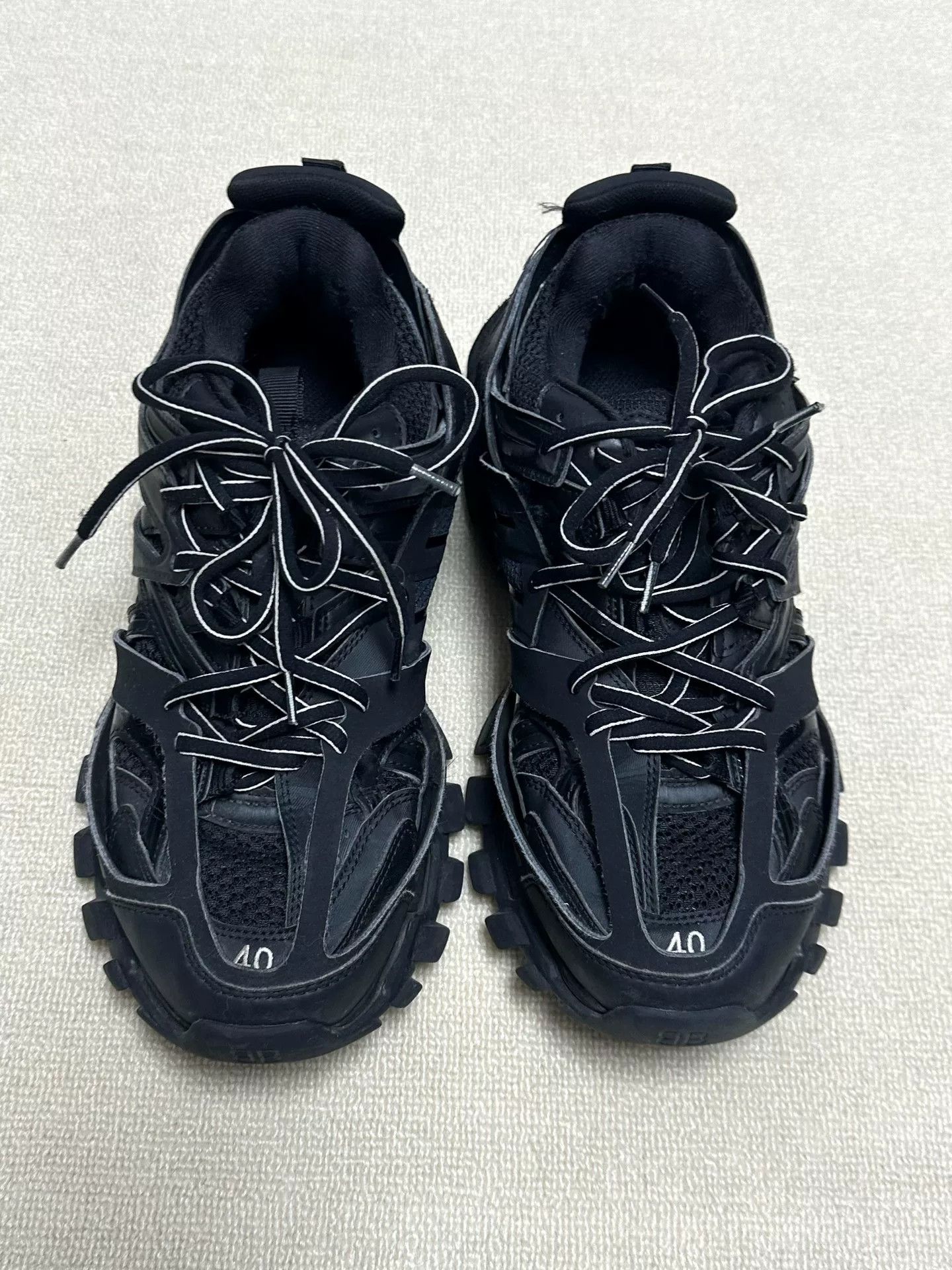 Balenciaga balenciaga low-top nylon sneakers in black Size US 7 / EU 40 - 2 Thumbnail