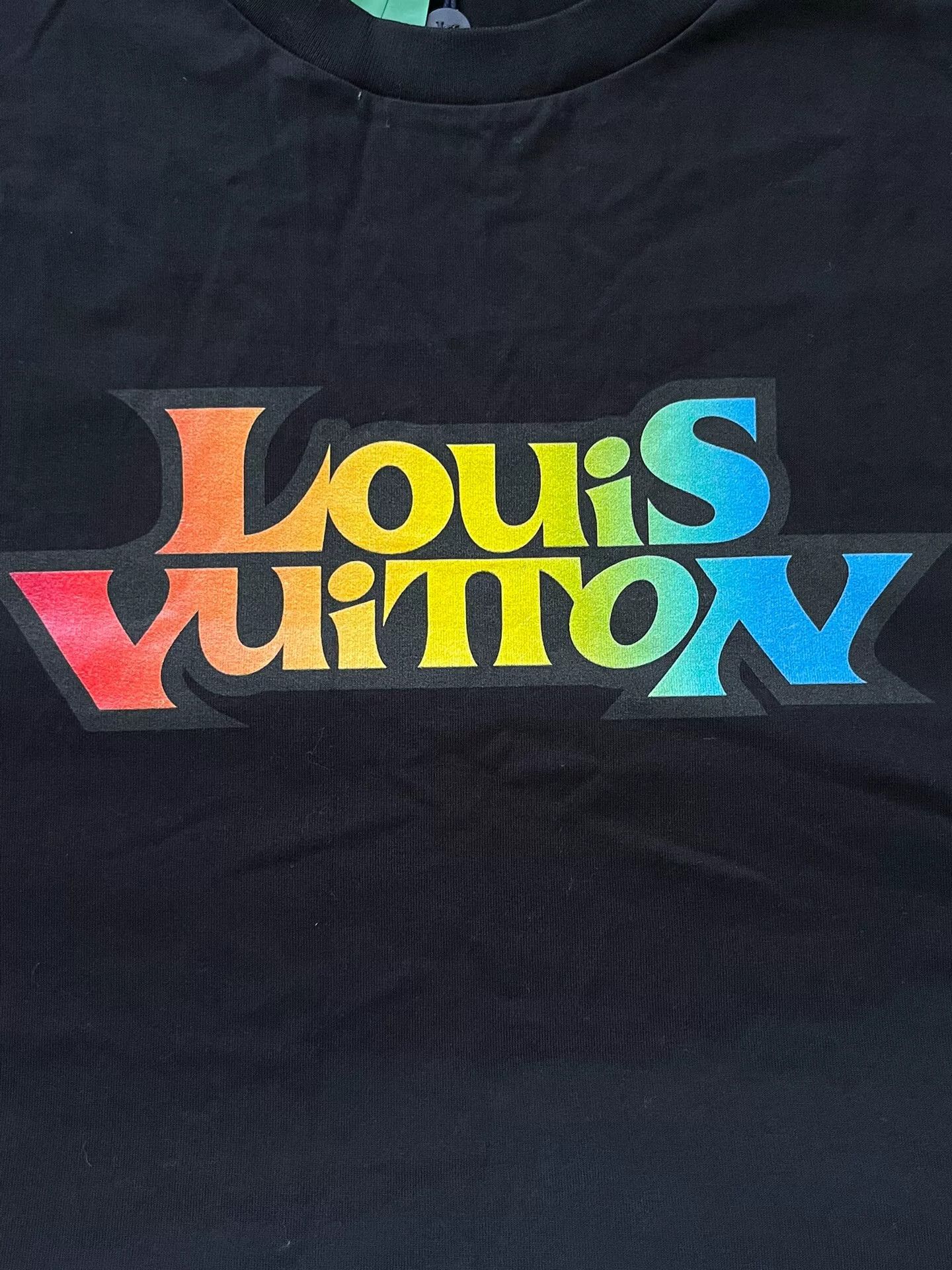 Louis Vuitton louis vuitton colorful logo long sleeve t-shirt Size US L / EU 52-54 / 3 - 3 Thumbnail