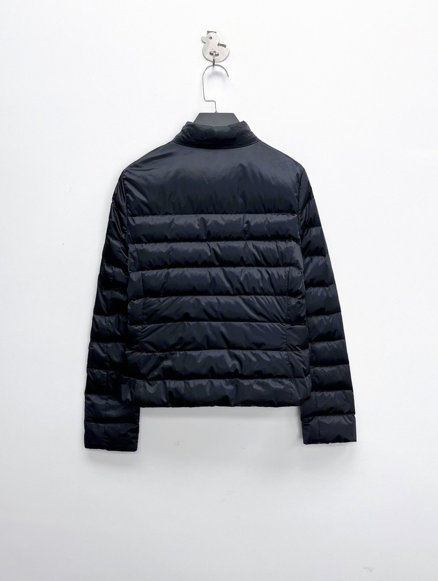 Prada prada black short puffer jacket with logo Size US M / EU 48-50 / 2 - 2 Thumbnail