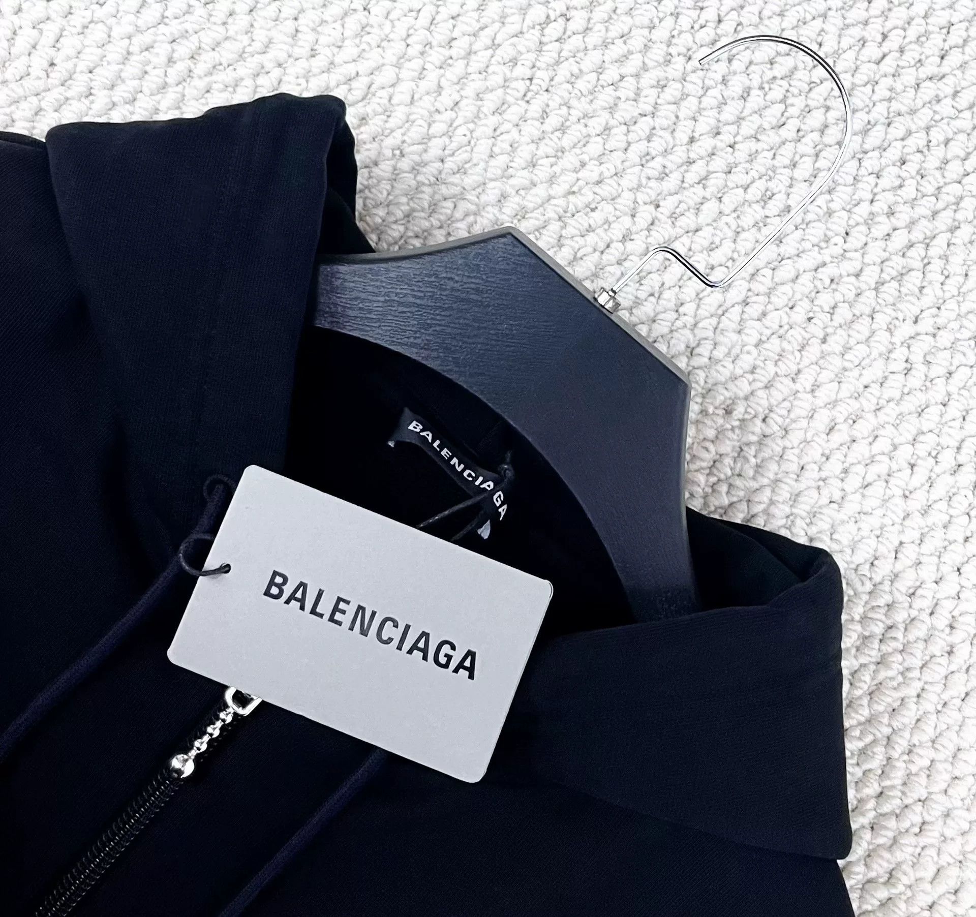 Balenciaga balenciaga black logo zip-up hoodie Size US S / EU 44-46 / 1 - 3 Thumbnail