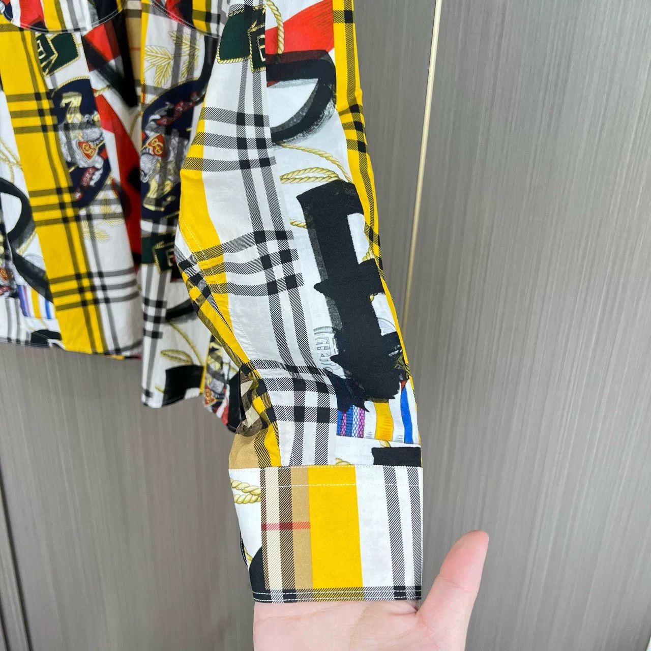 Burberry burberry check pattern button-up shirt Size US S / EU 44-46 / 1 - 4 Thumbnail
