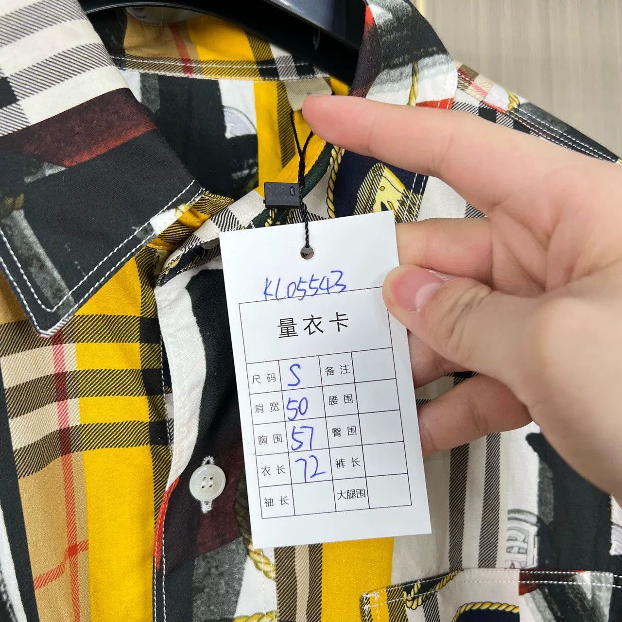 Burberry burberry check pattern button-up shirt Size US S / EU 44-46 / 1 - 6 Thumbnail