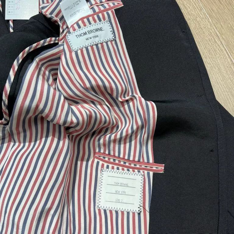 Thom Browne thom browne suit jacket size 2 Size US S / EU 44-46 / 1 - 4 Thumbnail