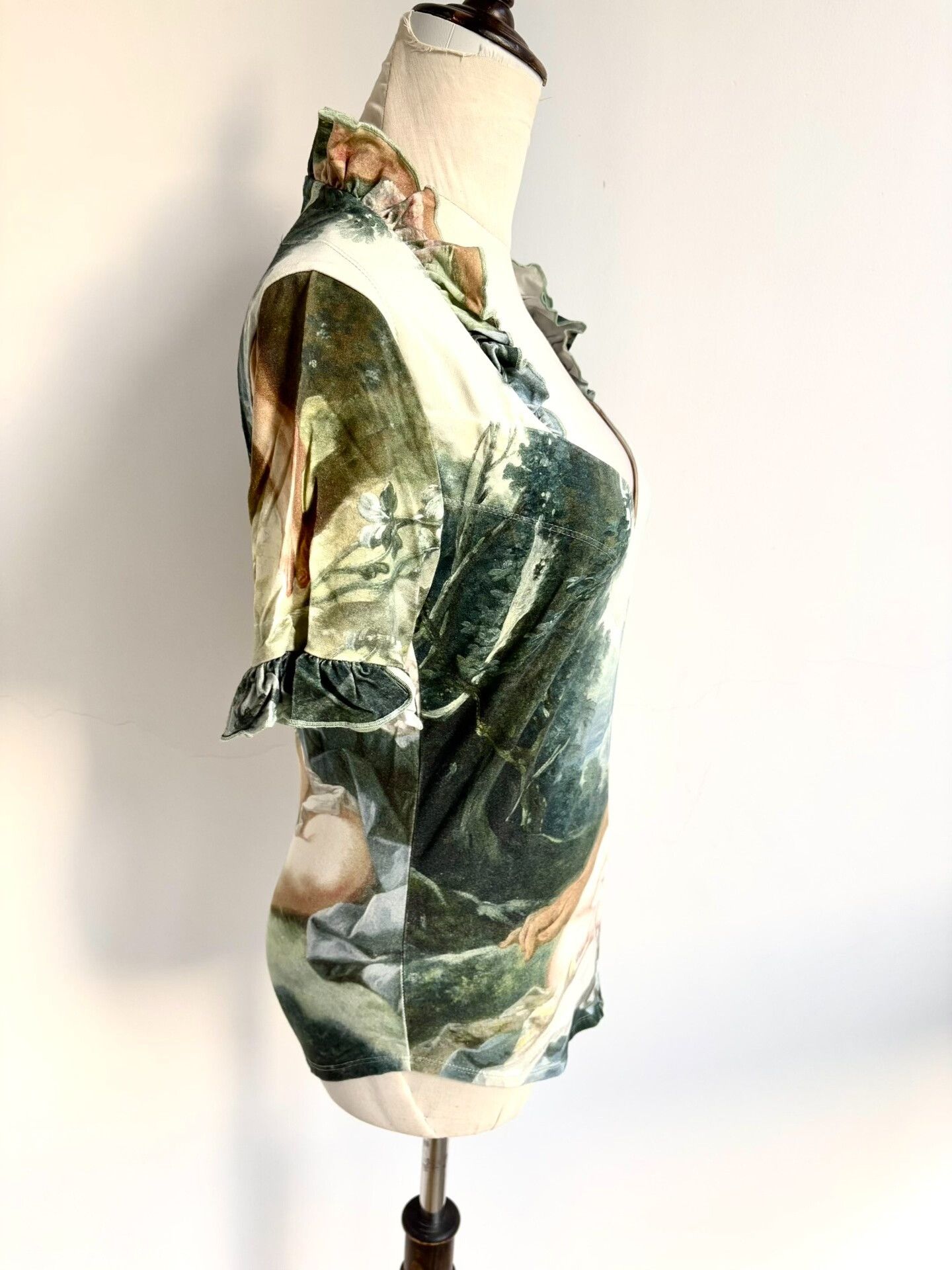 Vivienne Westwood vivienne westwood short sleeve oil painting top Size S / US 4 / IT 40 - 6 Thumbnail