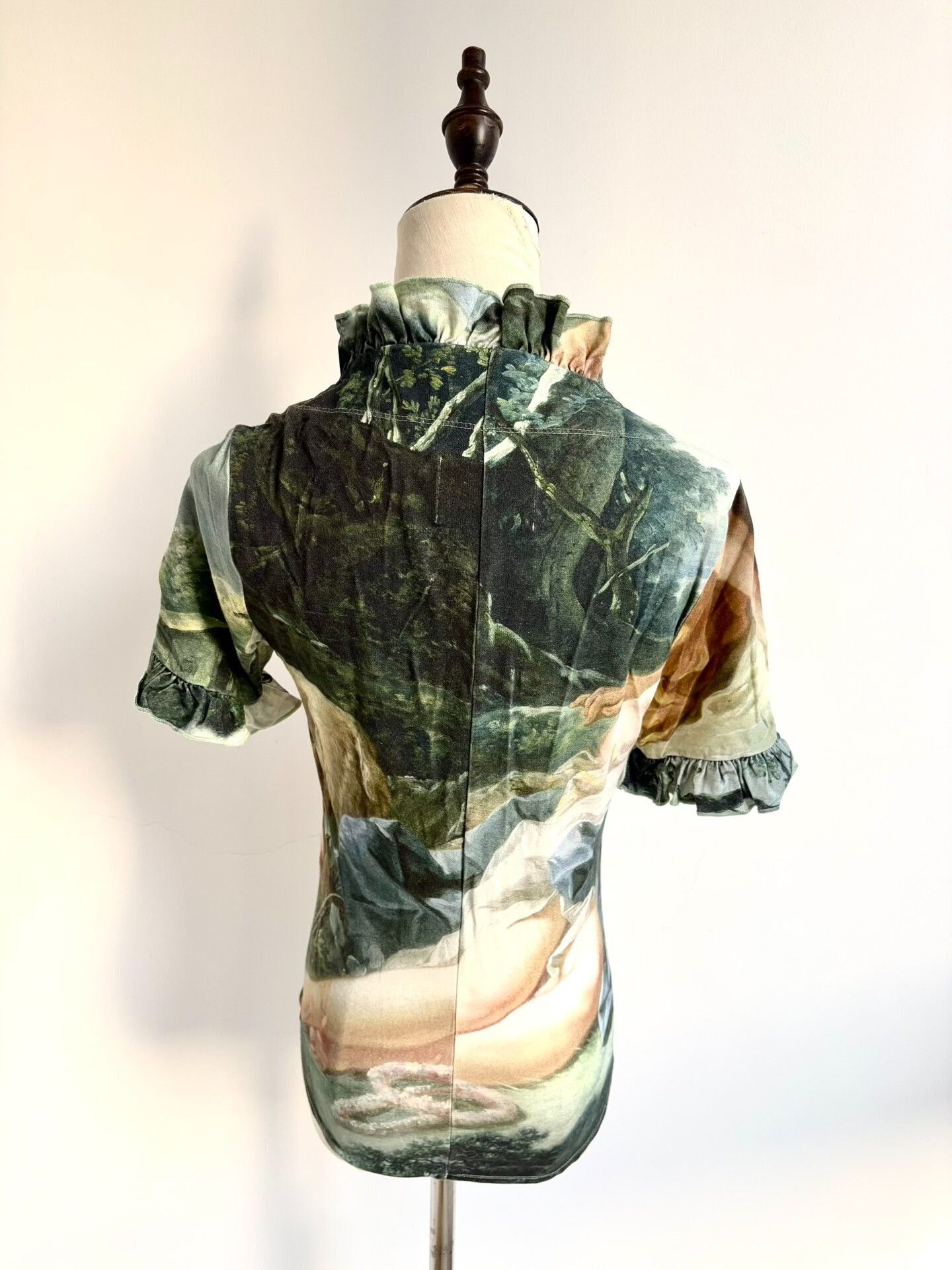 Vivienne Westwood vivienne westwood short sleeve oil painting top Size S / US 4 / IT 40 - 4 Thumbnail