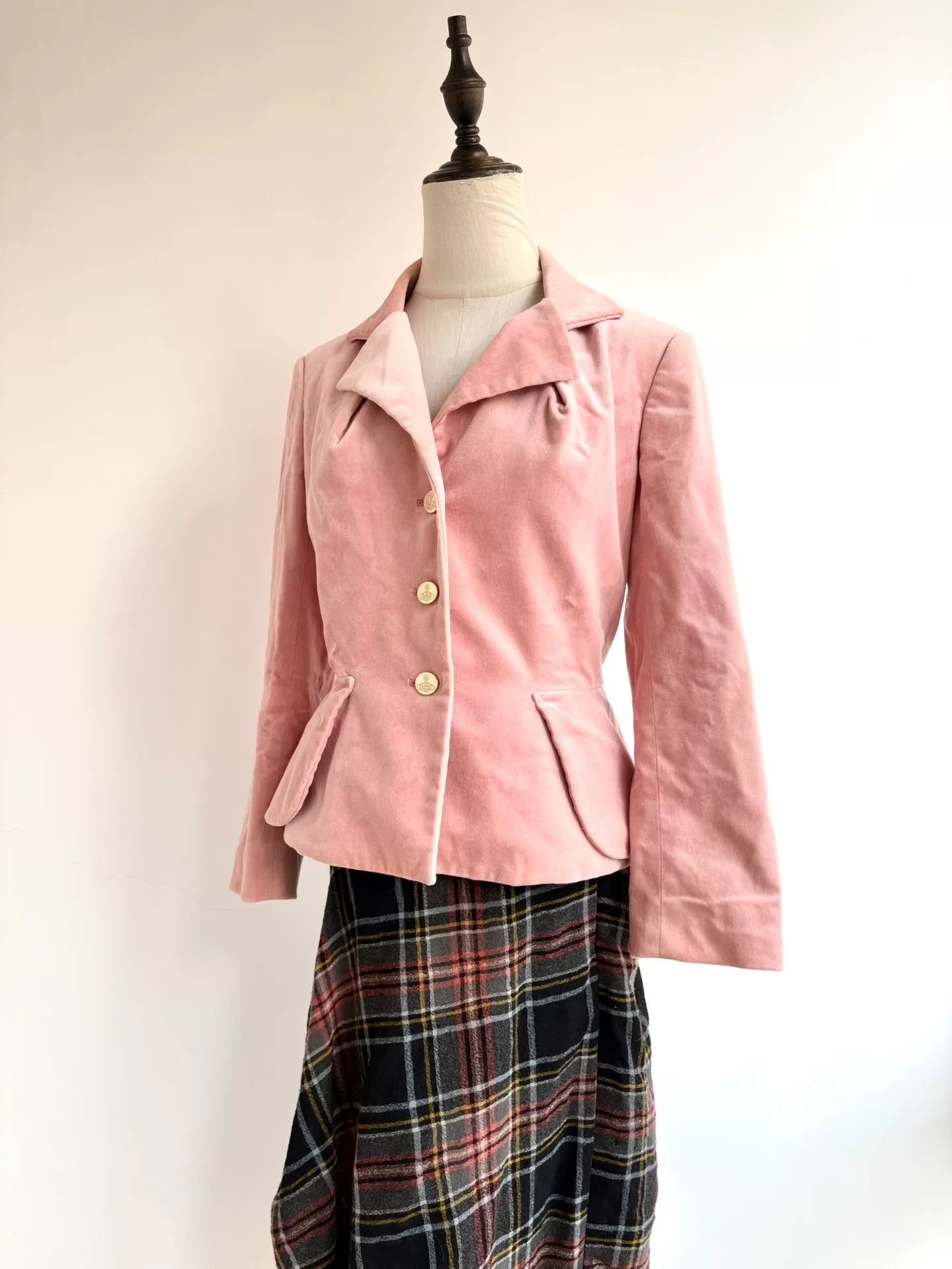 Vivienne Westwood vivienne westwood pink velvet jacket Size M / US 6-8 / IT 42-44 - 2 Thumbnail