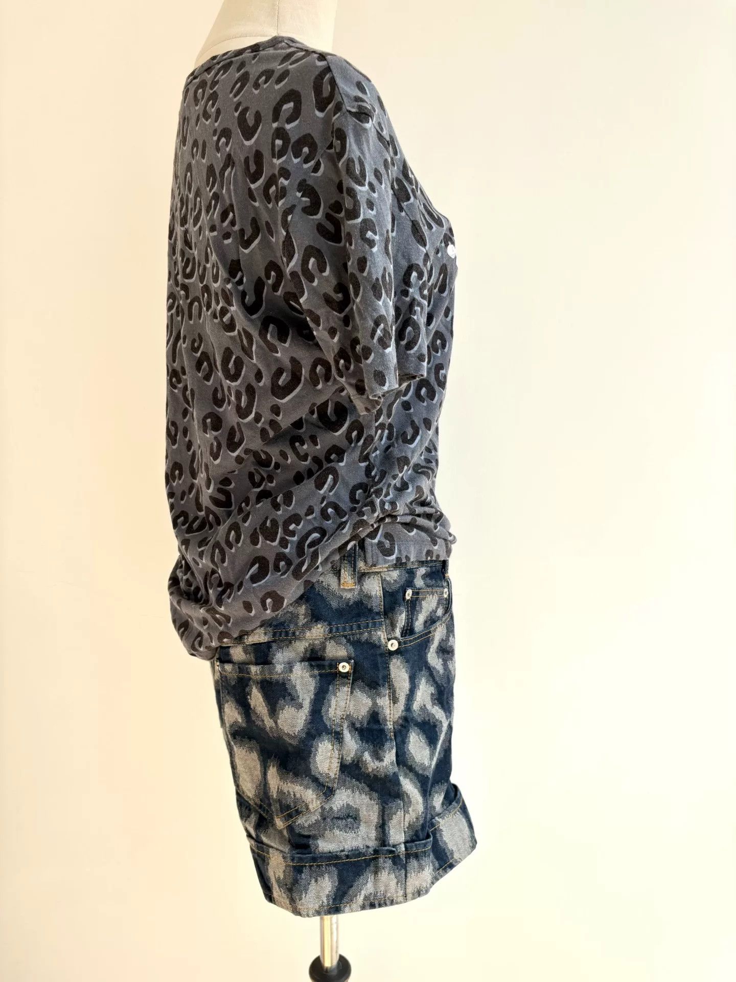 Vivienne Westwood vivienne westwood gray leopard print t-shirt Size L / US 10 / IT 46 - 7 Thumbnail