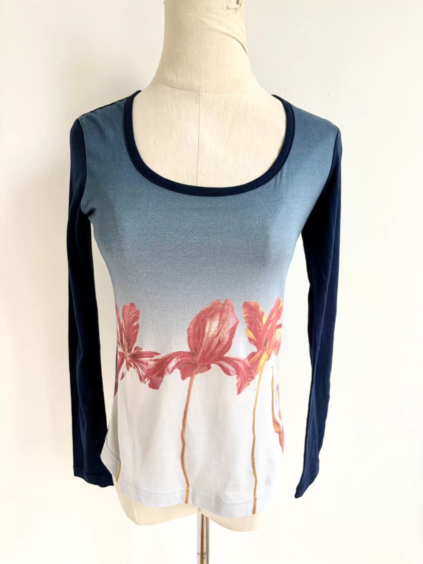 Vivienne Westwood vivienne westwood blue floral long sleeve top Size S / US 4 / IT 40 - 2 Thumbnail
