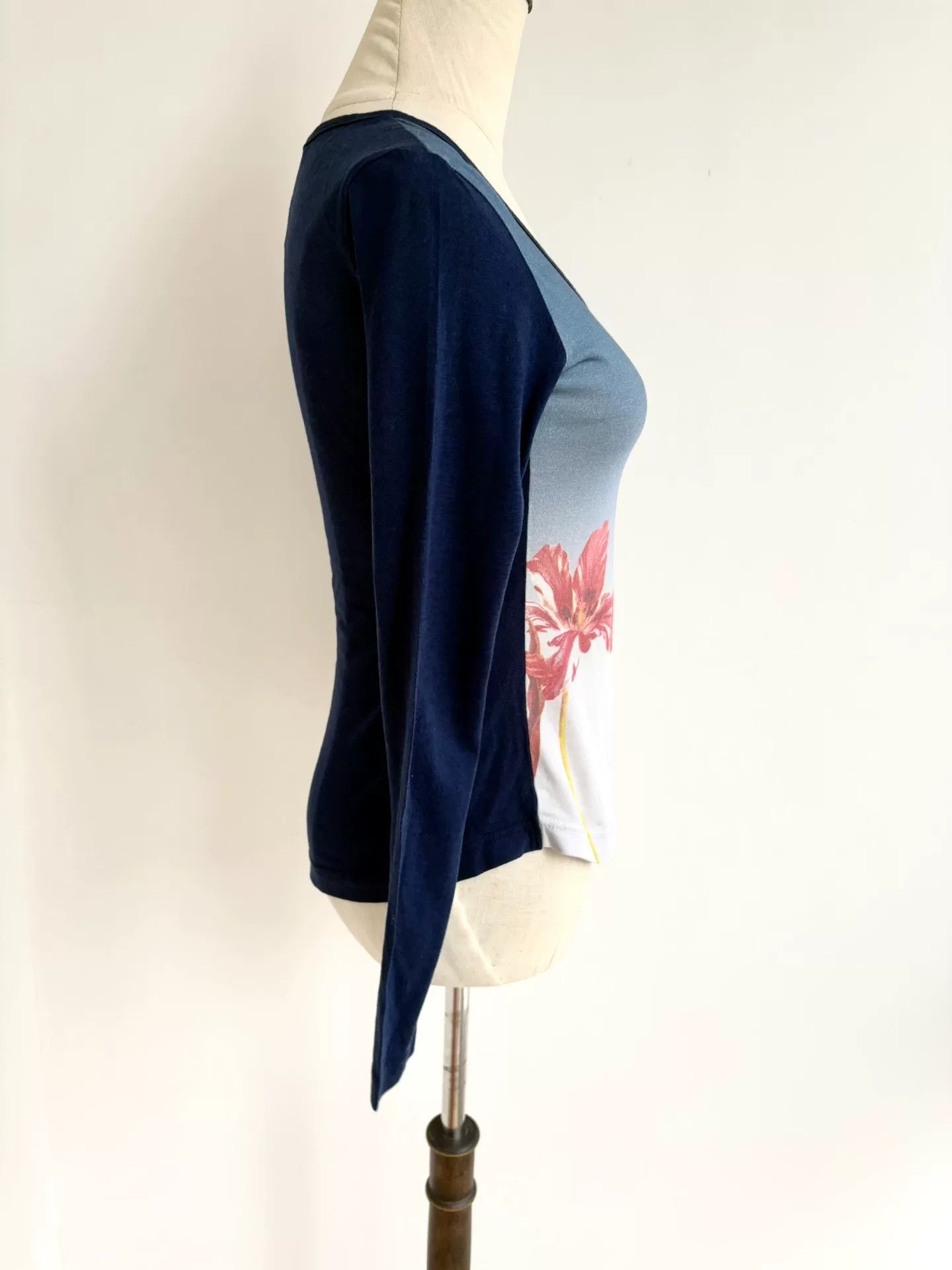 Vivienne Westwood vivienne westwood blue floral long sleeve top Size S / US 4 / IT 40 - 5 Thumbnail