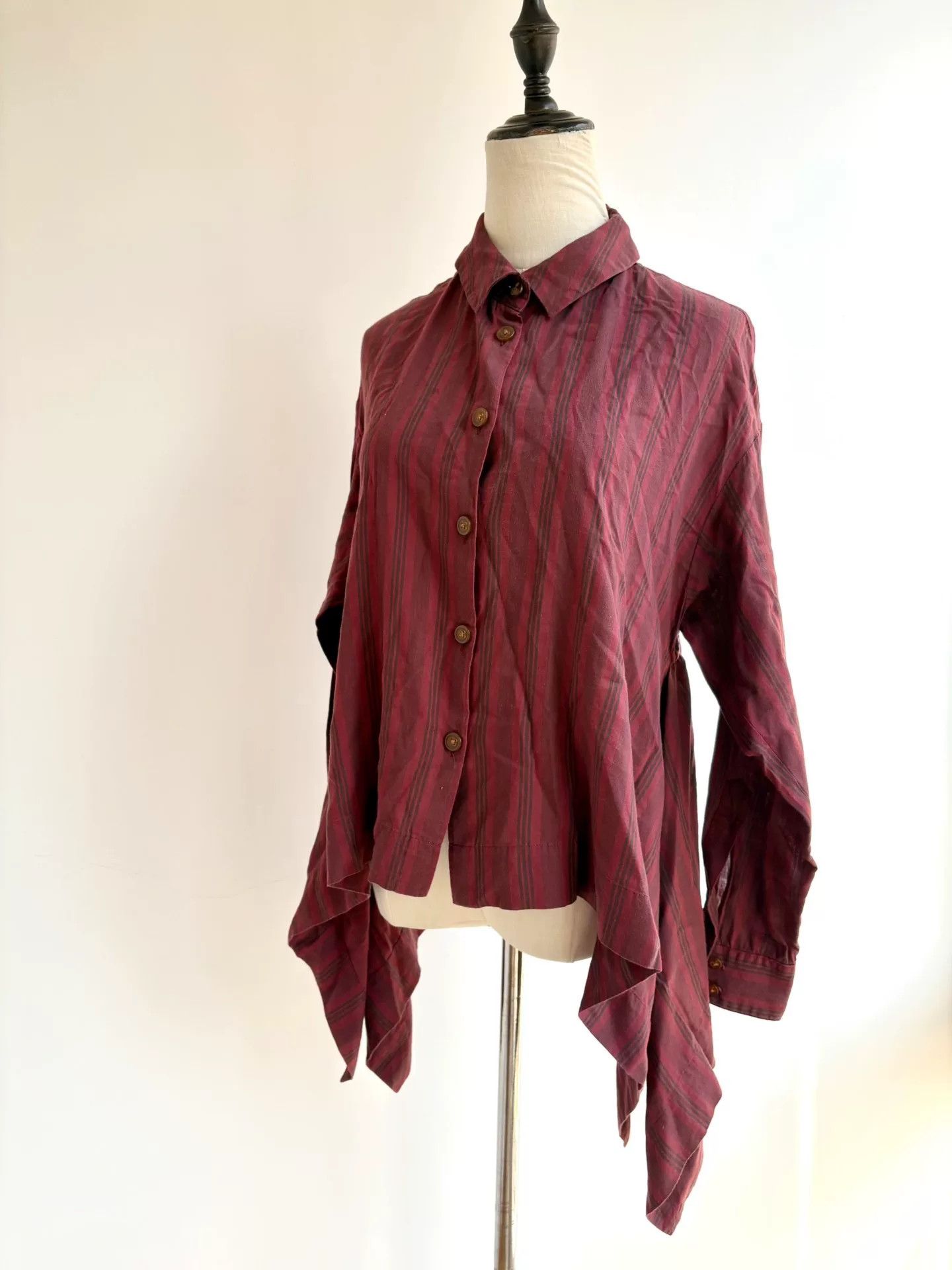 Vivienne Westwood vivienne westwood red striped asymmetrical shirt Size M / US 6-8 / IT 42-44 - 2 Thumbnail
