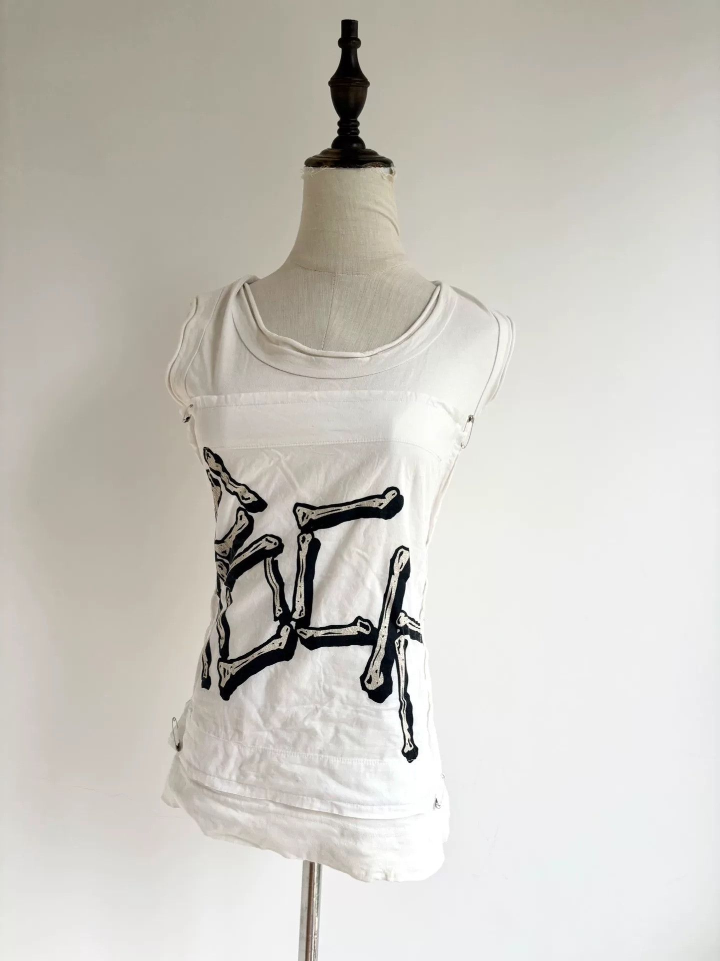 Vivienne Westwood vivienne westwood rare graphic tank top Size M / US 6-8 / IT 42-44 - 2 Thumbnail