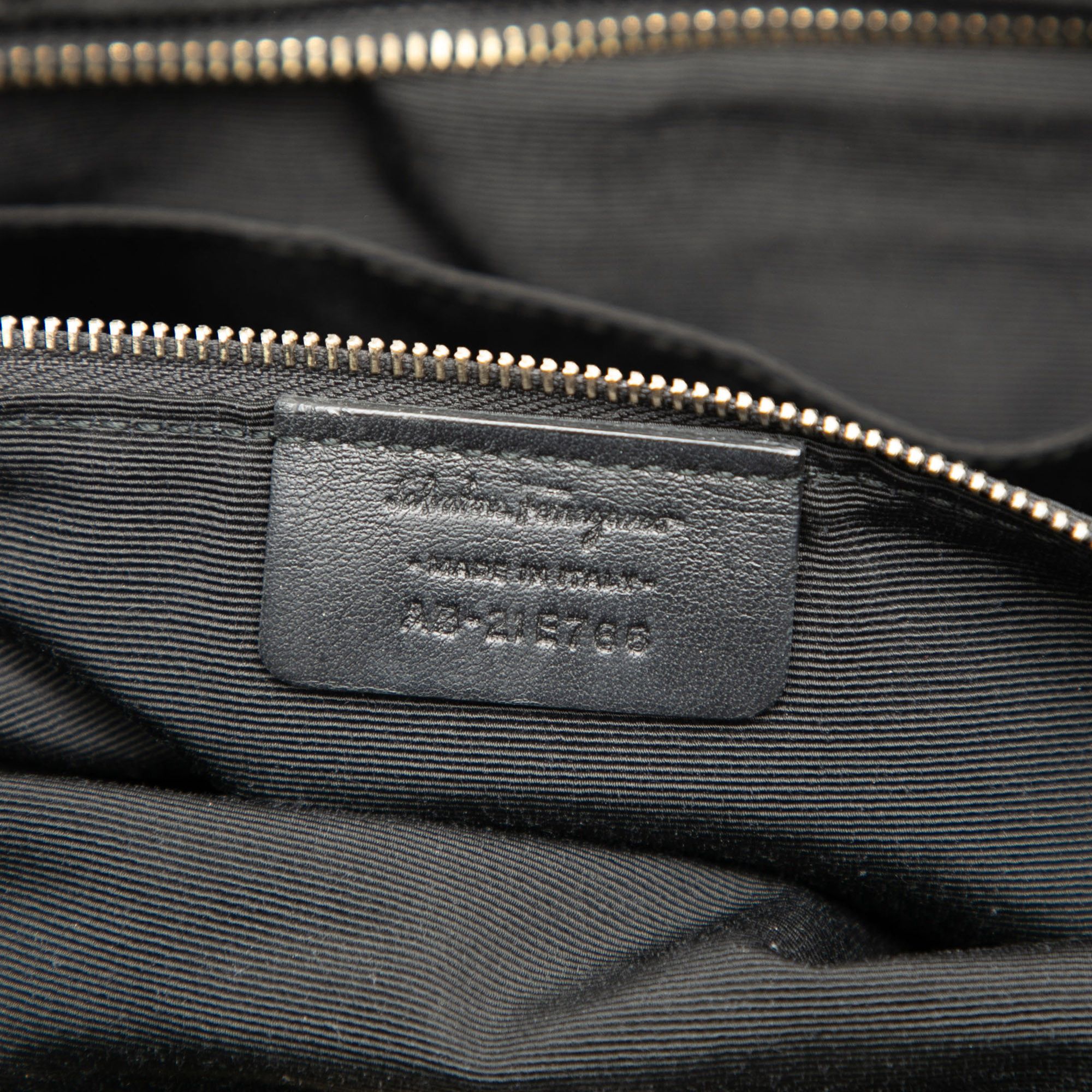 Salvatore Ferragamo Salvatore Ferragamo Large Quilted Nappa Vara Tote Size ONE SIZE - 6 Thumbnail