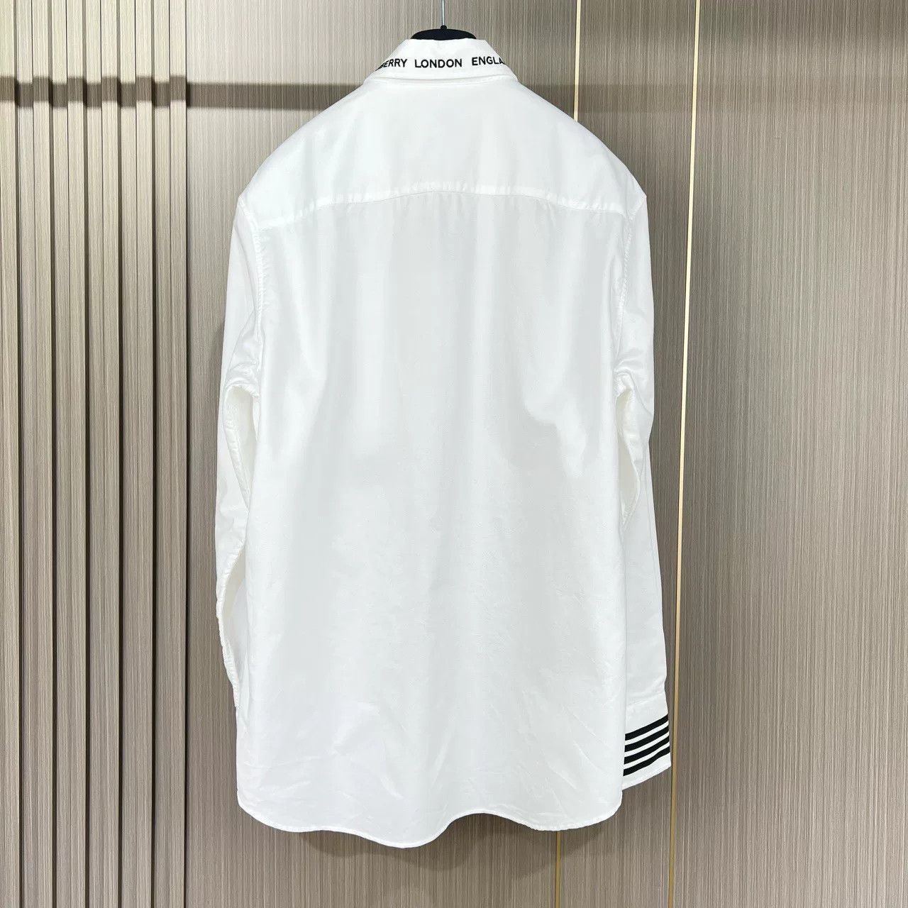 Burberry burberry embroidered stripe long sleeve shirt Size US M / EU 48-50 / 2 - 2 Thumbnail