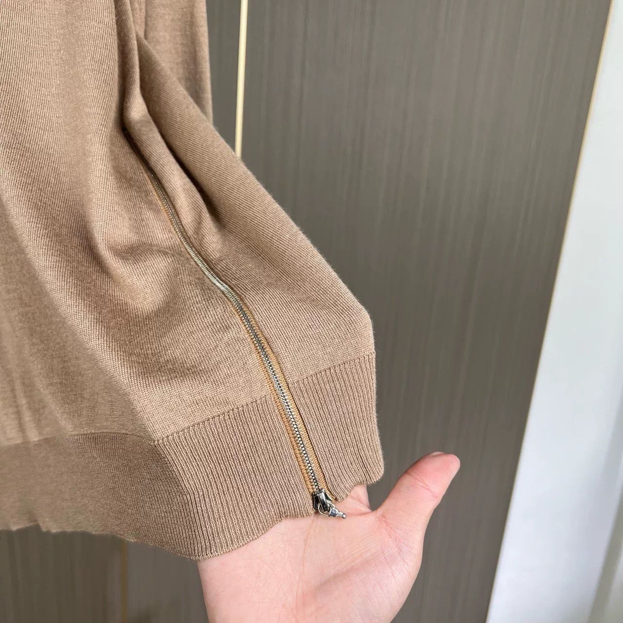Louis Vuitton louis vuitton high-neck wool knit top Size XS / US 0-2 / IT 36-38 - 4 Thumbnail