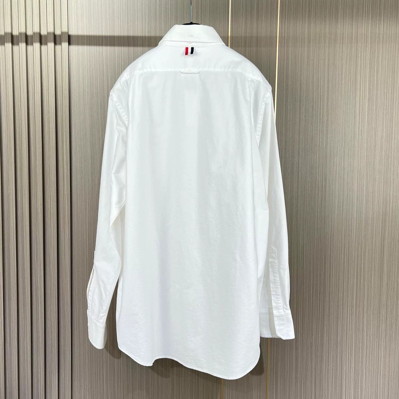 Thom Browne thom browne embroidered koi striped shirt Size US M / EU 48-50 / 2 - 2 Thumbnail
