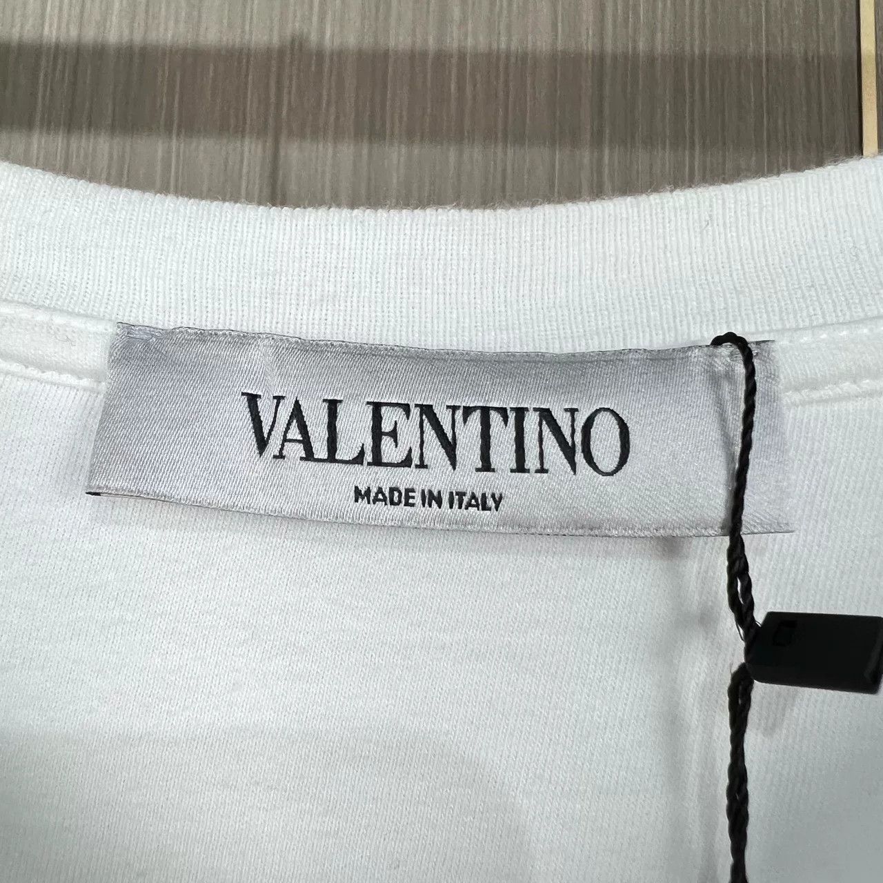 Valentino valentino short sleeve letter print t-shirt Size S / US 4 / IT 40 - 5 Thumbnail