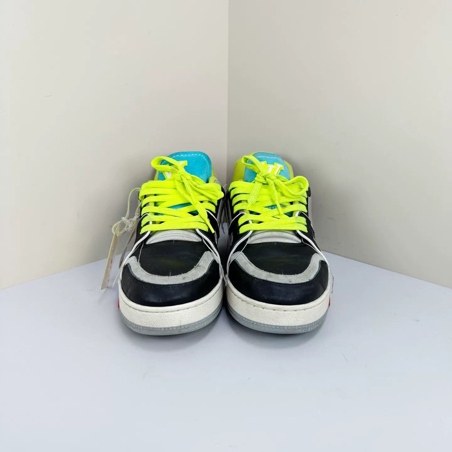 Louis Vuitton louis vuitton black trainer sneakers size 6.5 Size US 6.5 / EU 39-40 - 2 Thumbnail