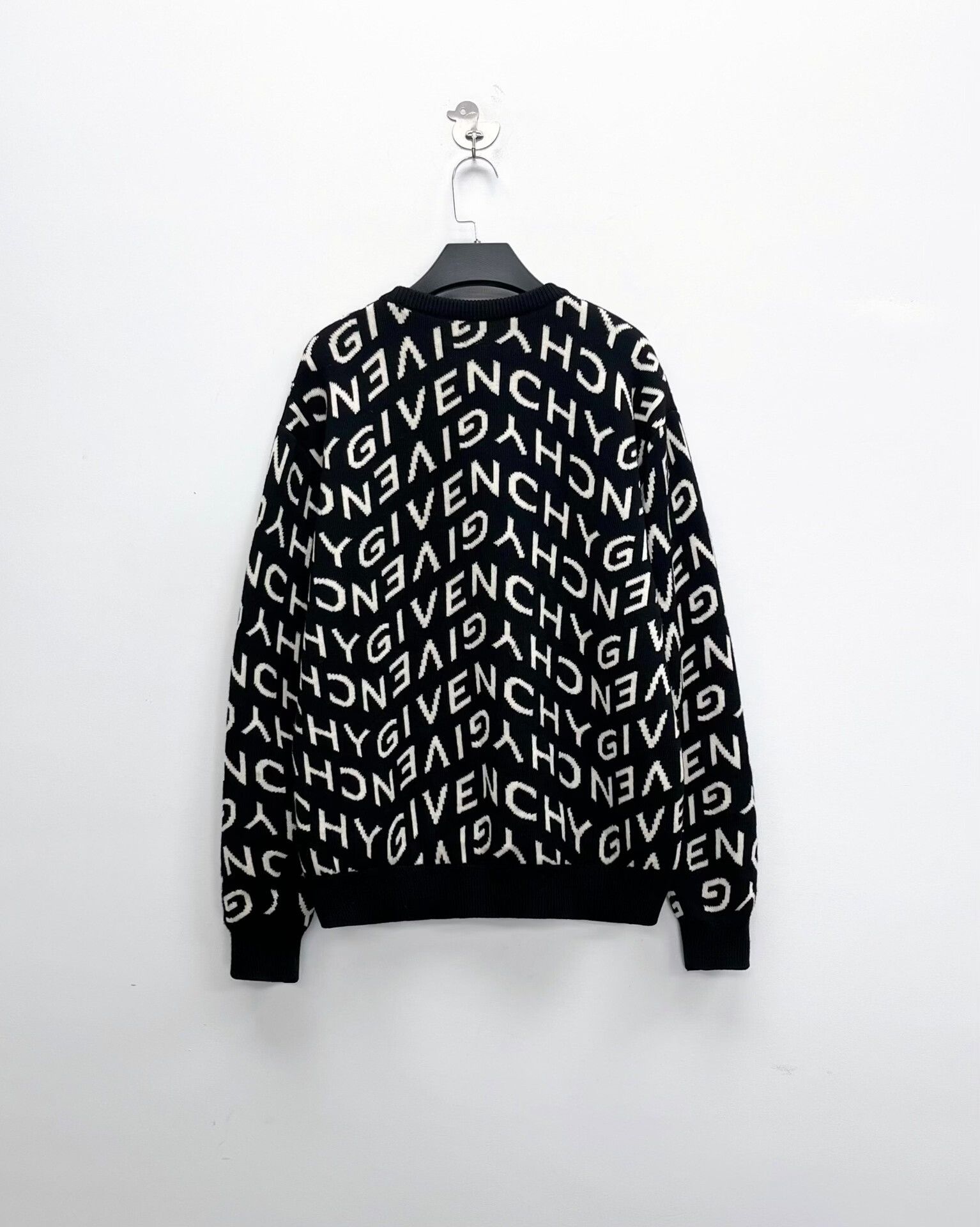 Givenchy black and white logo knit sweater Size US L / EU 52-54 / 3 - 4 Thumbnail