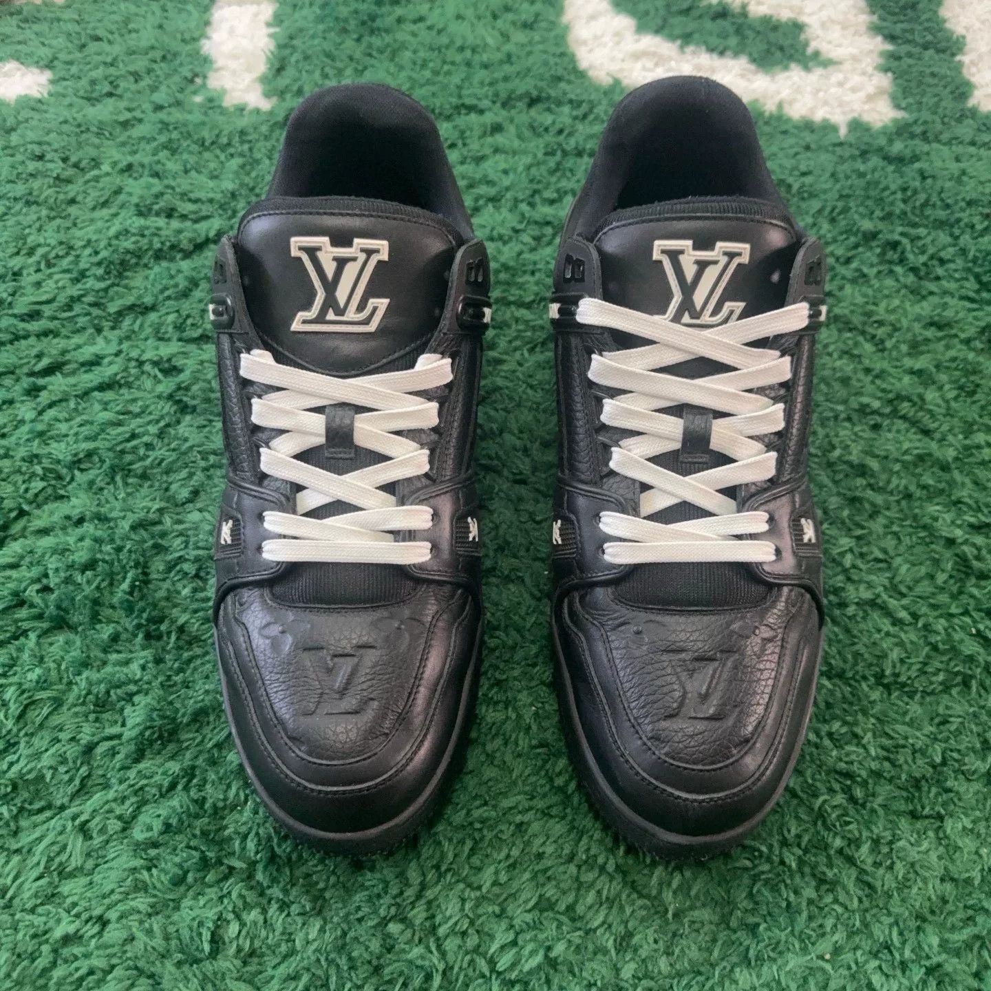 Louis Vuitton louis vuitton black trainer low-top sneakers Size US 9 / EU 42 - 2 Thumbnail